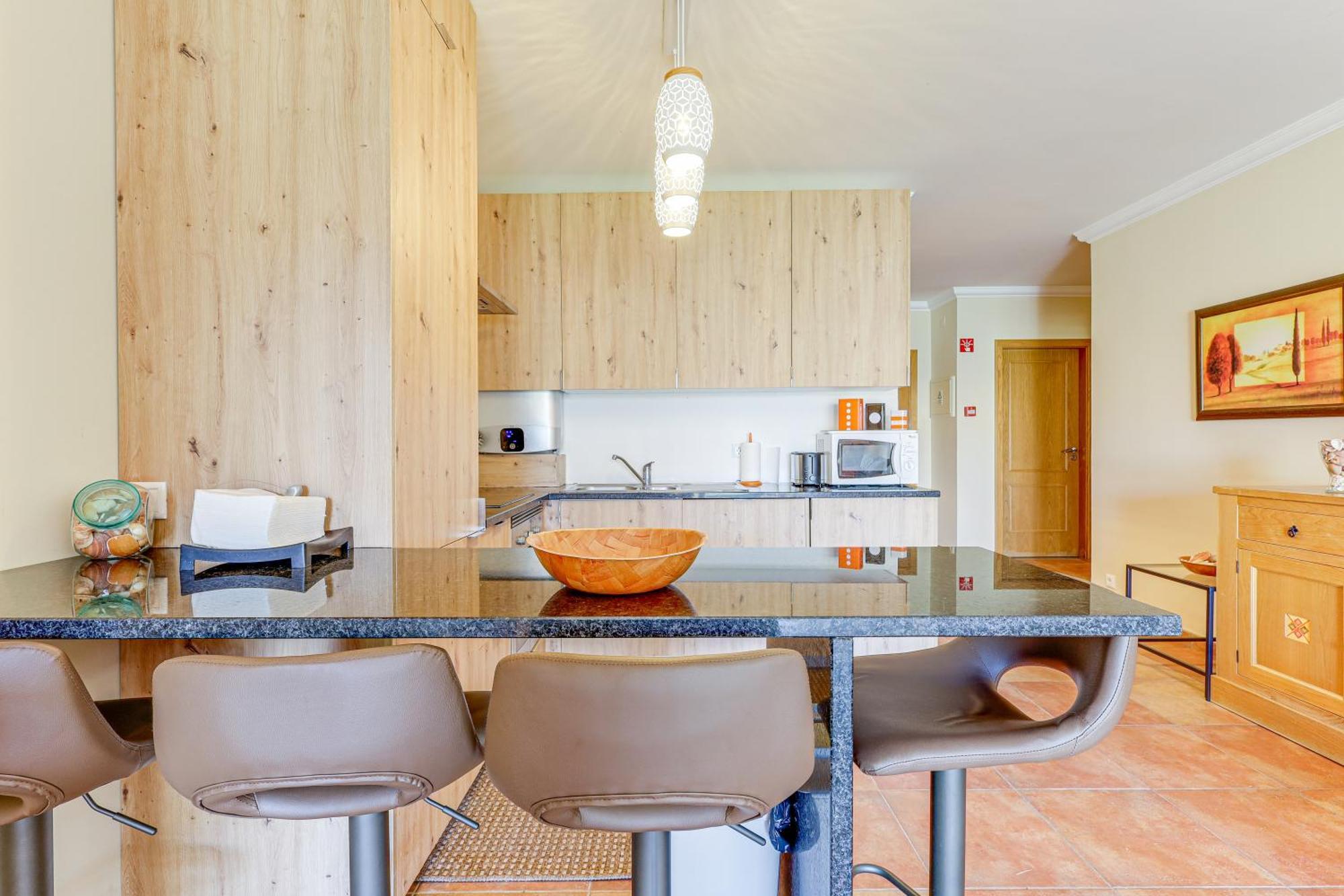 Apartment With 2 Bedrooms, 2M To The Beach Armação de Pêra Kültér fotó