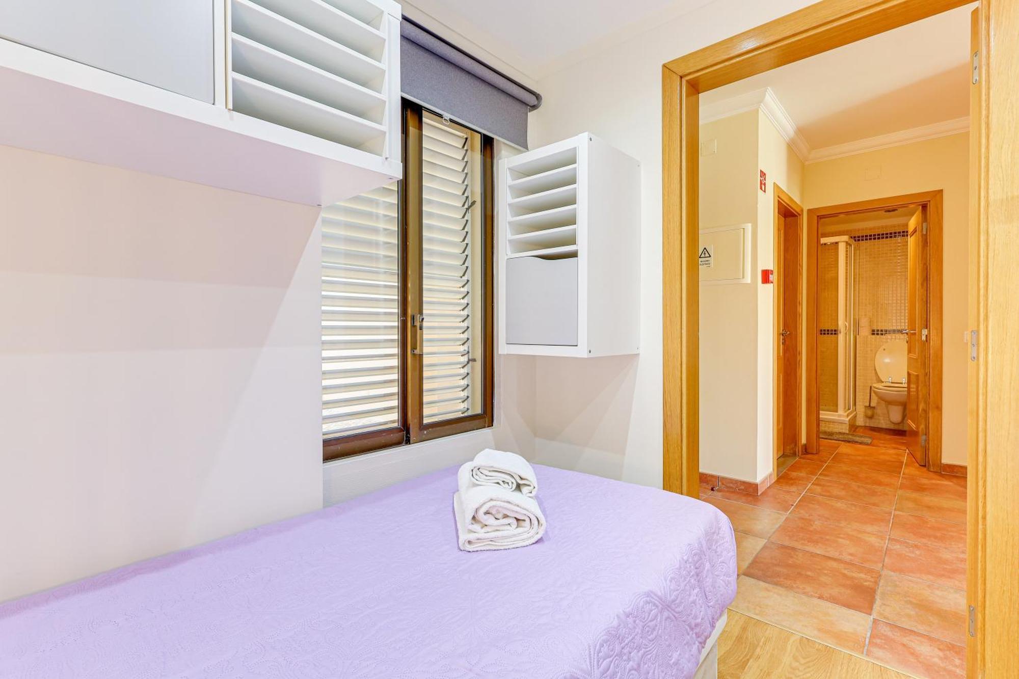 Apartment With 2 Bedrooms, 2M To The Beach Armação de Pêra Kültér fotó